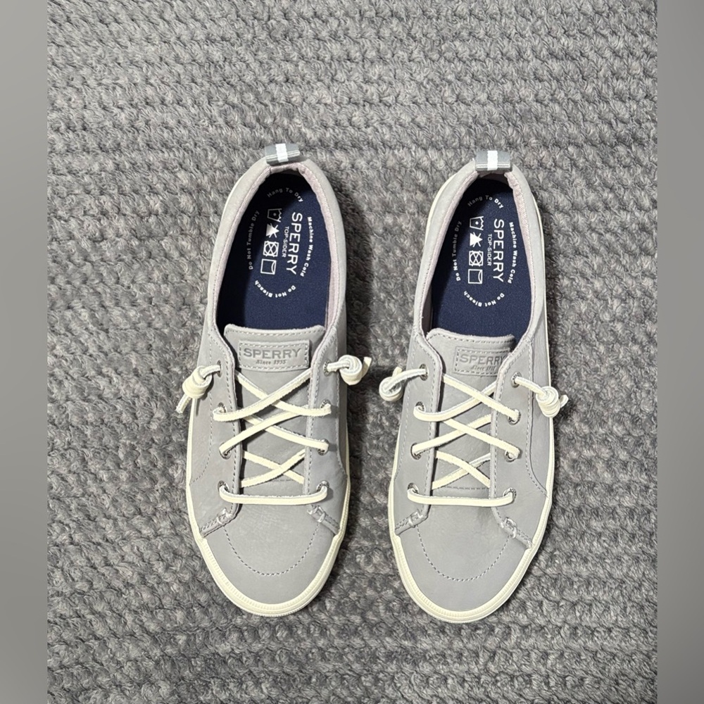 Sperry Women’s Crest Vibe Washable Leather Sneakers Gray Casual Shoes Size 7.5